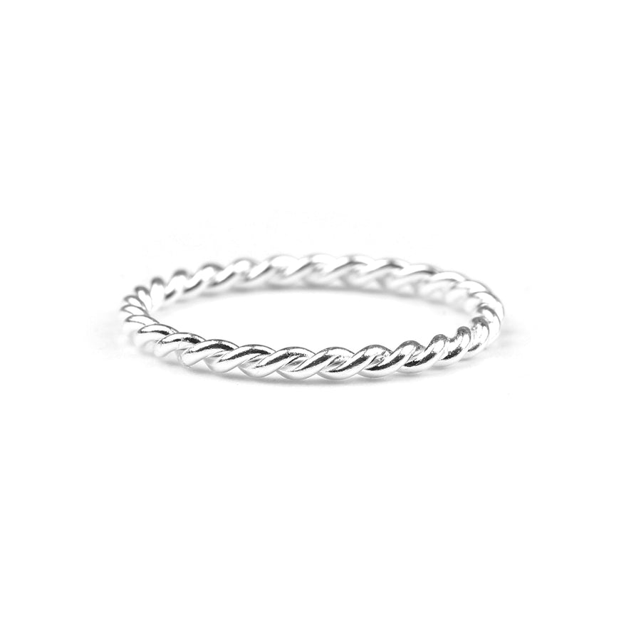 Delikat flettet stablbar ring