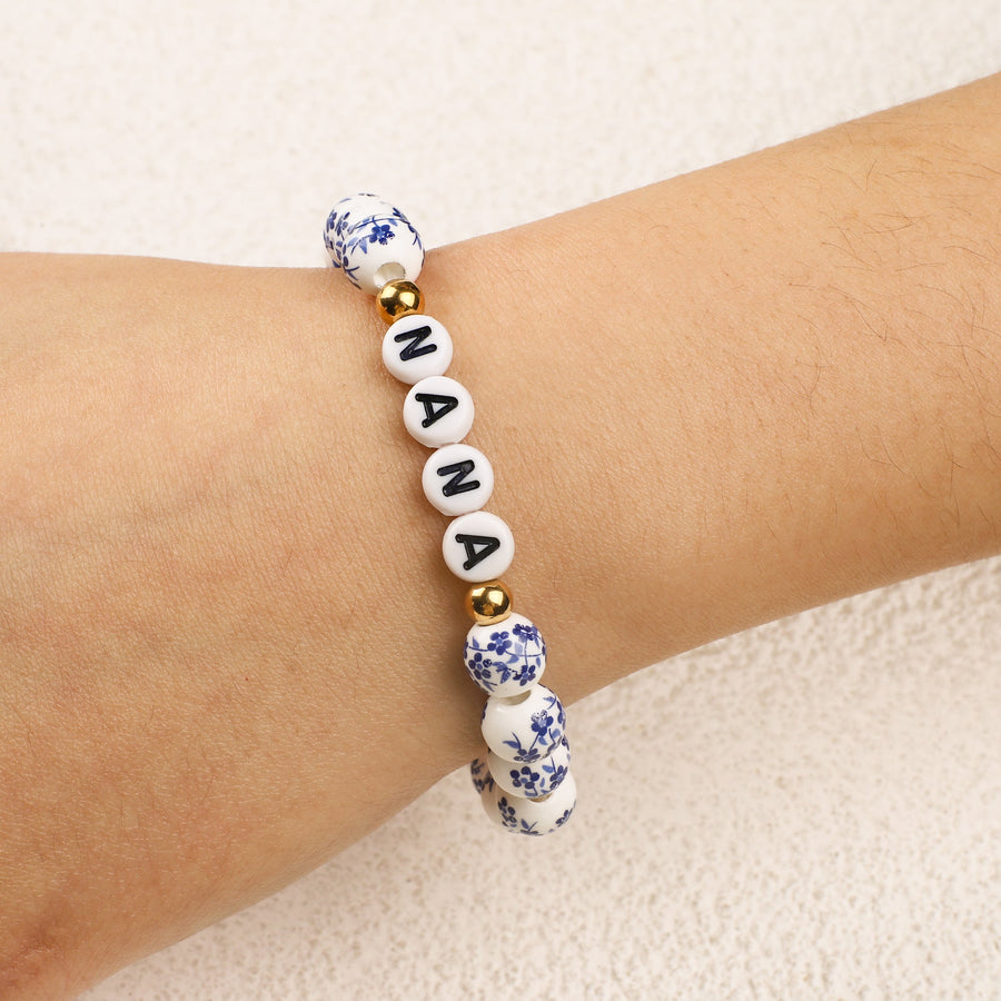 Mint & Lily Bracelet à Perles en Porcelaine Bleue Florale
