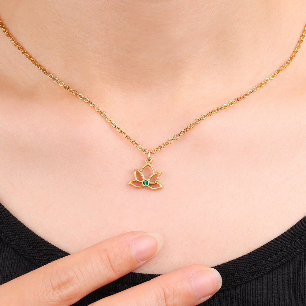 Mini Lotus halskjede med månedsstein-anheng