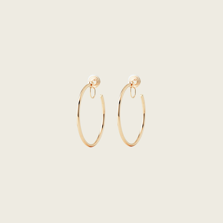Lorie store, tynne clips-hoops i gull – bilde 1
