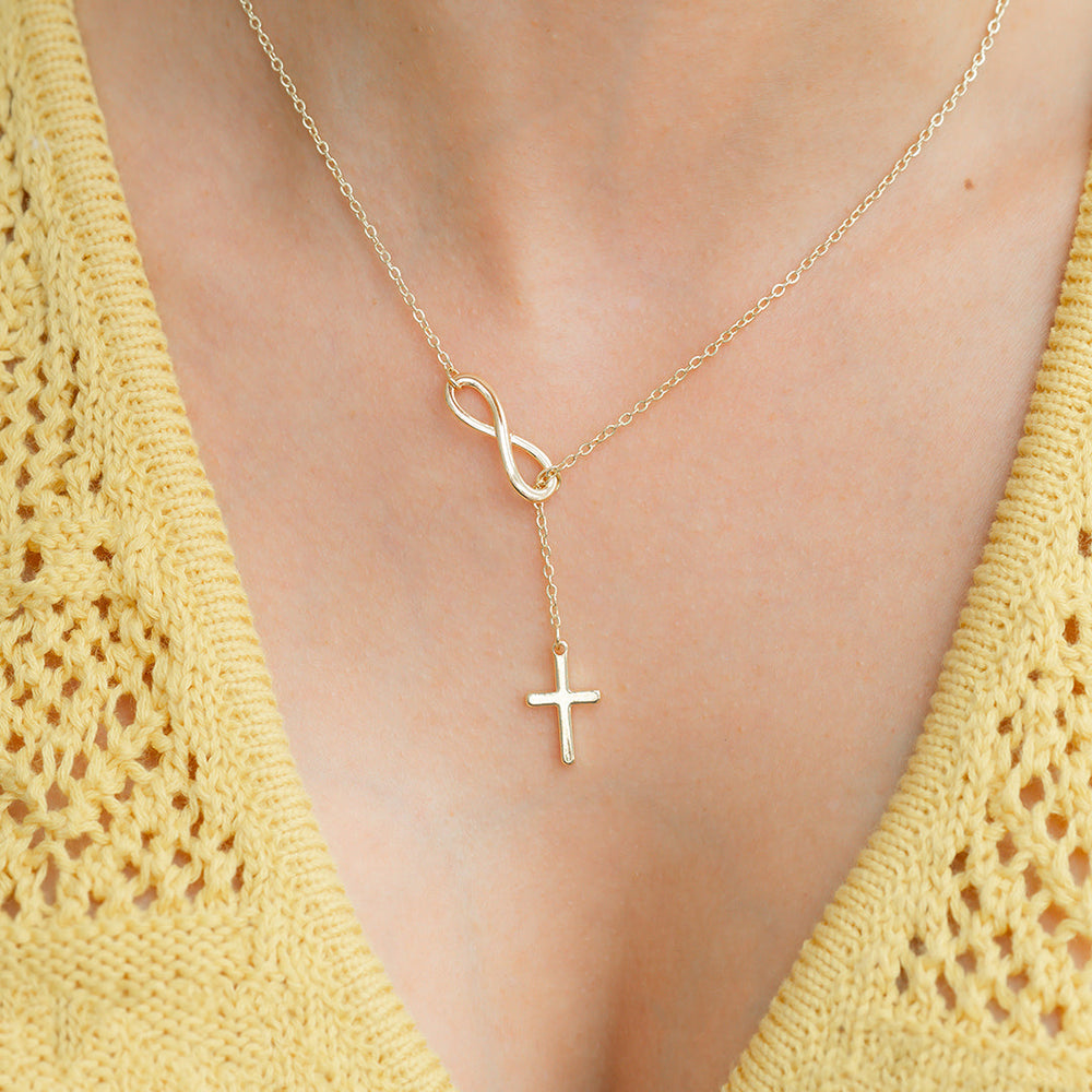 Halsband med evighetskorshänge