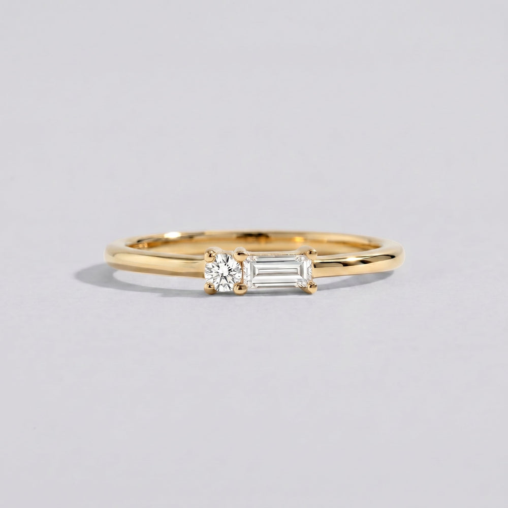 Dainty Baguette Ring