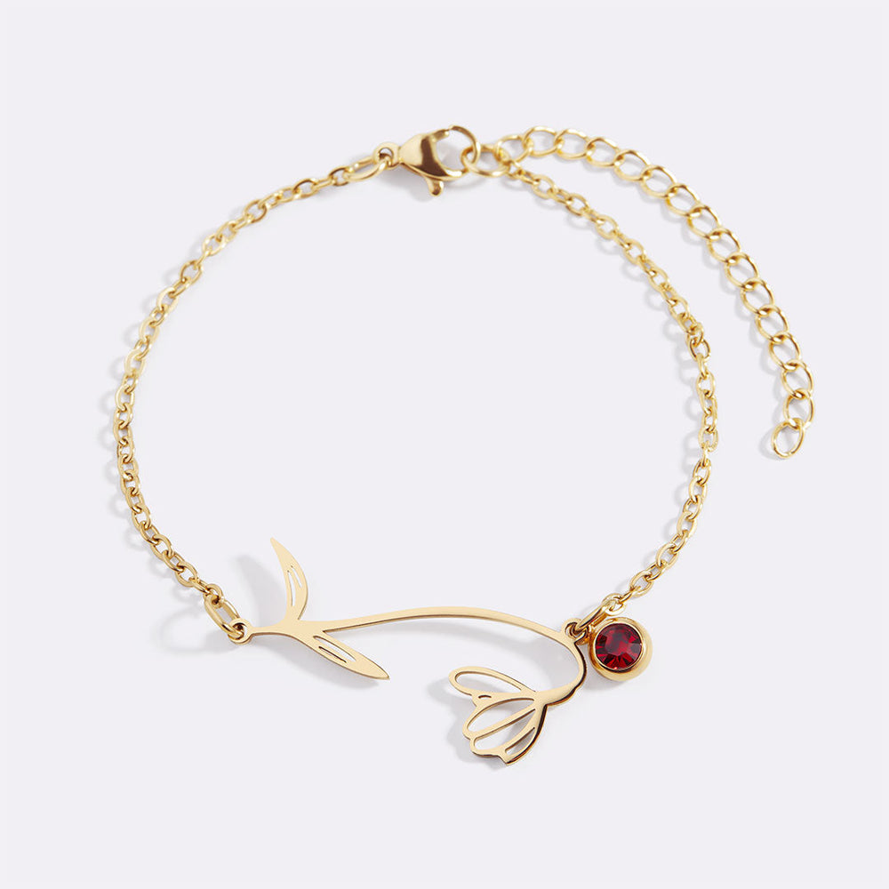 Delikat fødselsblomst-armbånd med månedsstein-charm