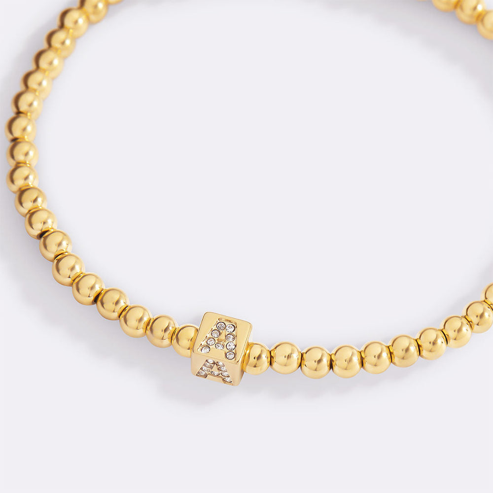Mint & Lily Bracelet à Perles Dorées avec Initiale en Bloc