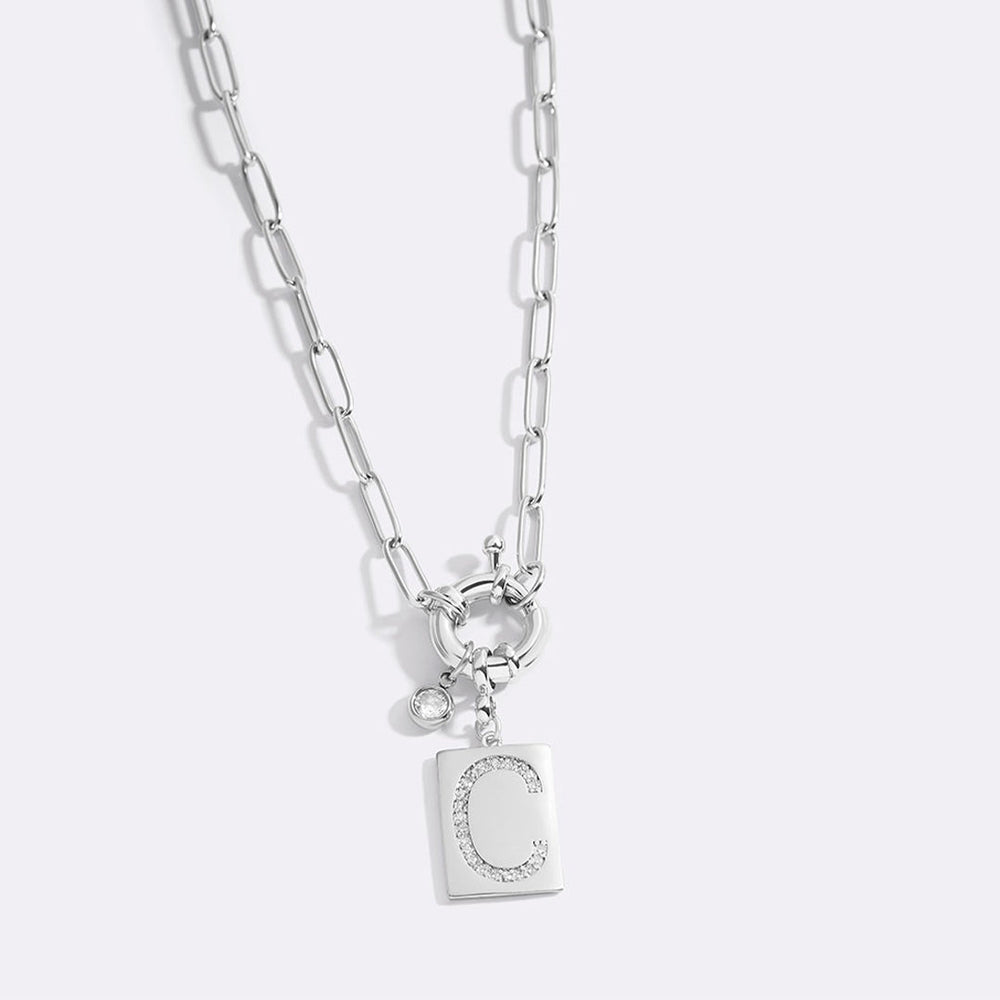 Halsband med pavéinitial och gemkedja