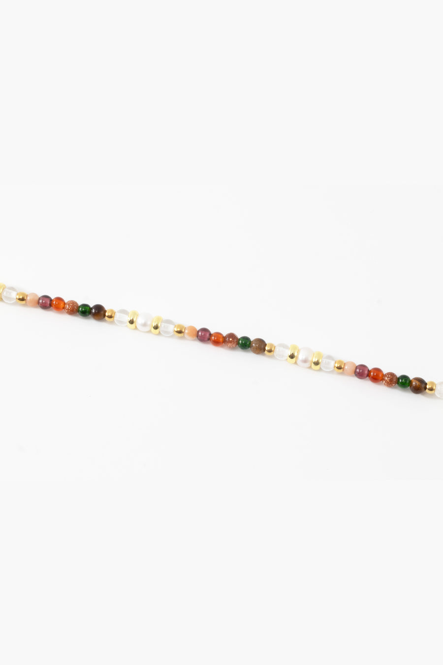 Minimalistisk armbånd med regnbueturmalin og gullperler
