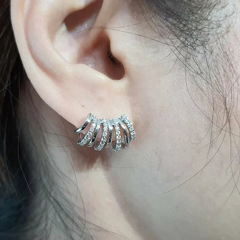 Chloé øredobber med zirkonia i klofatning – bilde 5