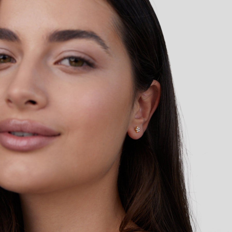 Gullfargede Blossom øredobber med perle – bilde 7