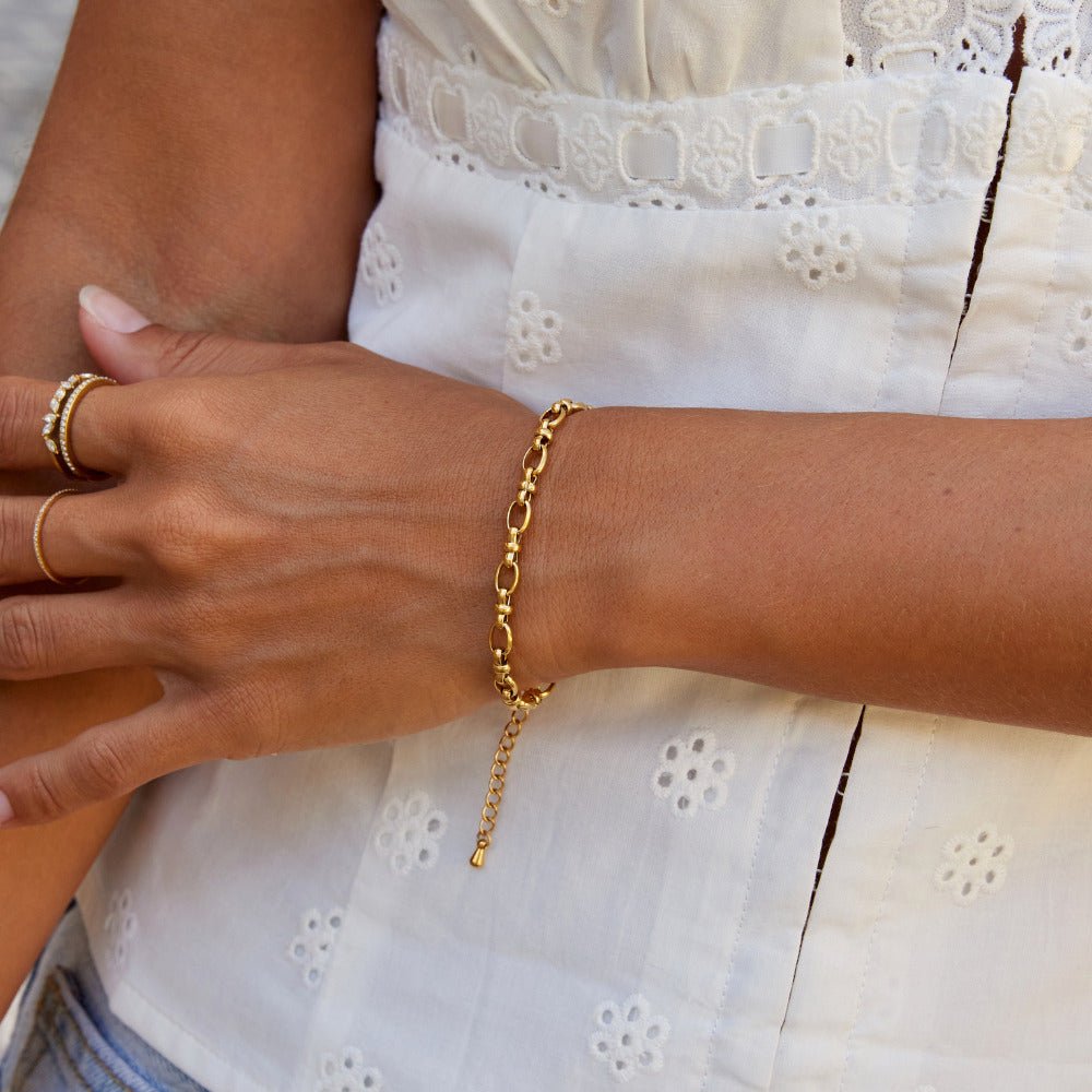 Cami armband med knutna länkar guld – bild 4
