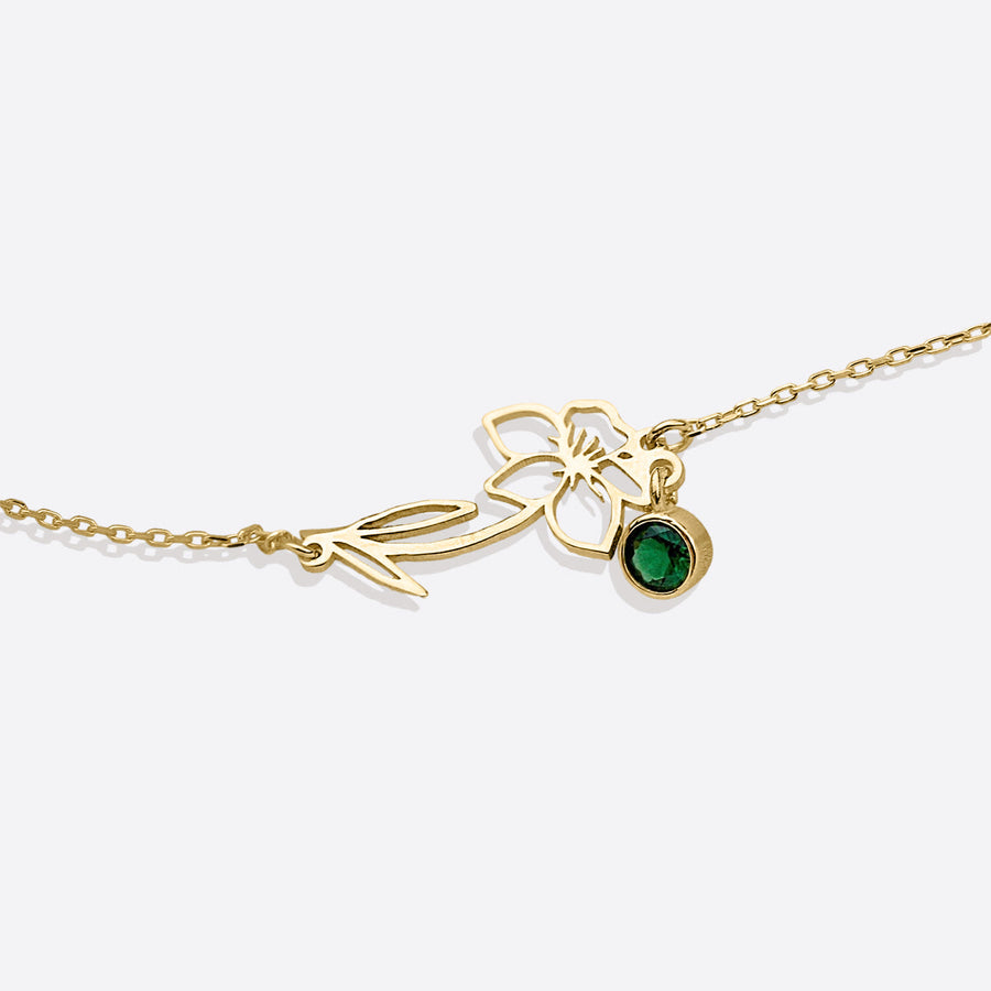 Delikat fødselsblomst-armbånd med månedsstein-charm
