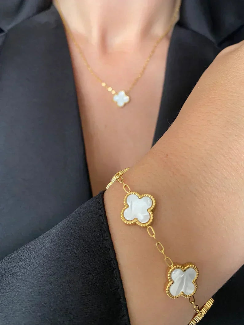 Klöverarmband