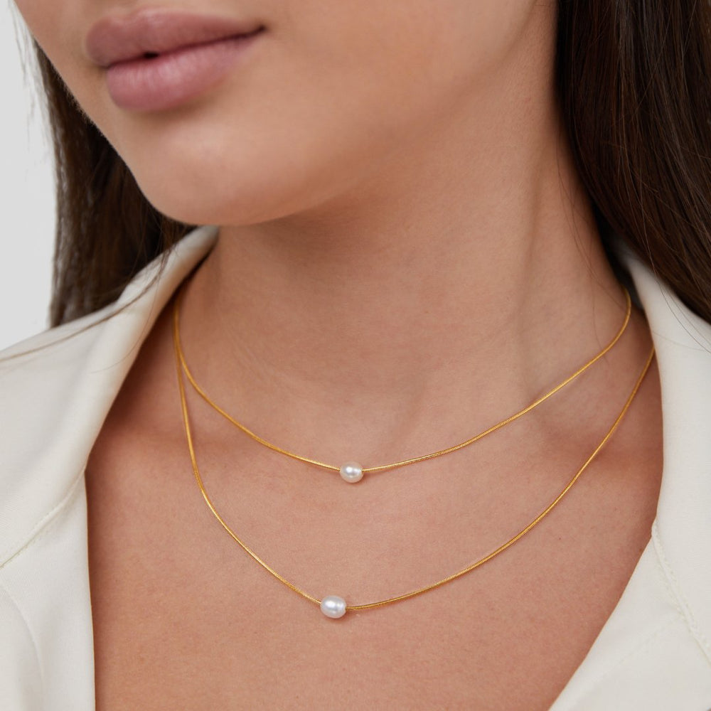Lagrat halsband med sötvattenspärlor guld – bild 3