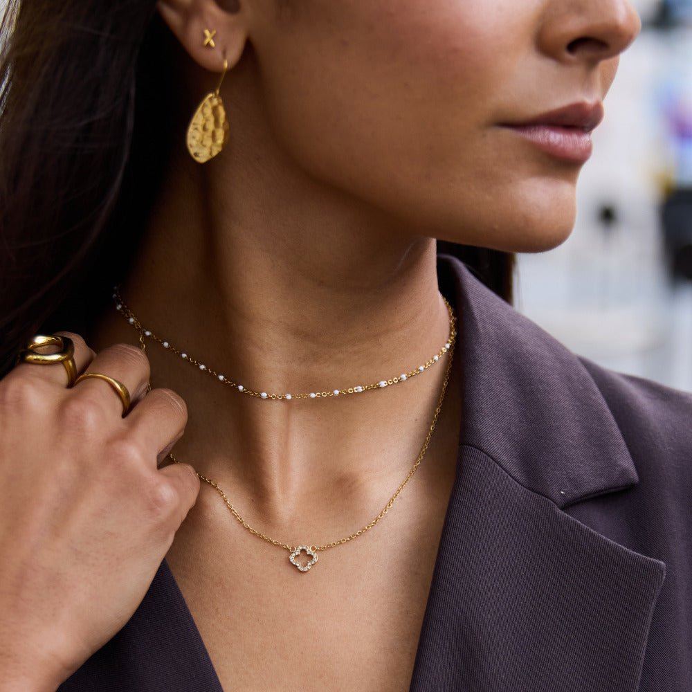 Halsband med kristallklöverhänge guld – bild 2