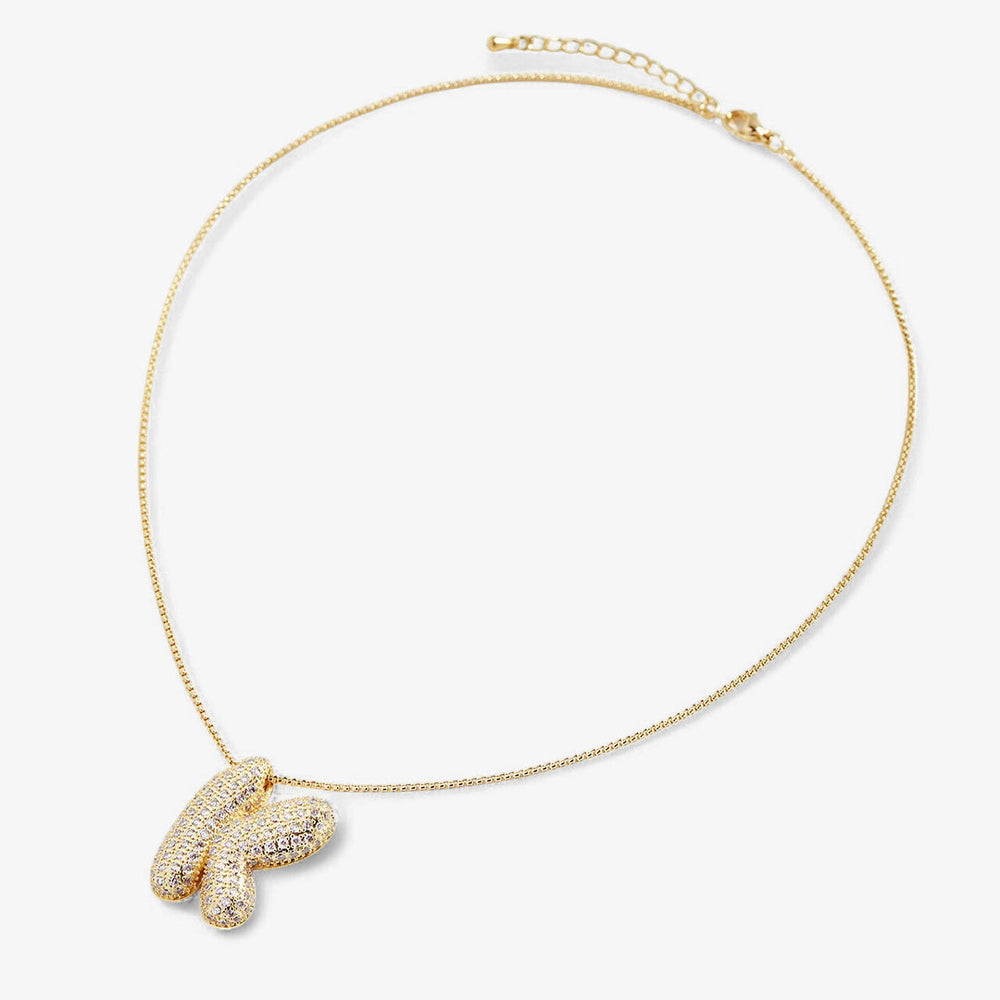 Pavé initialhalsband med bubbelbokstav