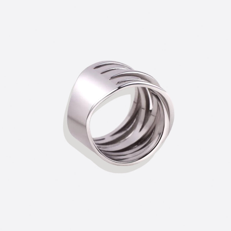 Statement-ring med viklet tråd