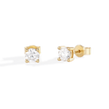 Boucles à tige diamant classiques