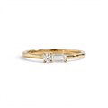 Bague baguette délicate