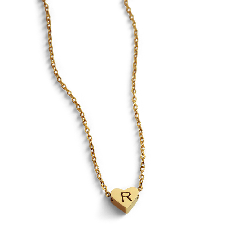 Collier cœur à initiale délicat