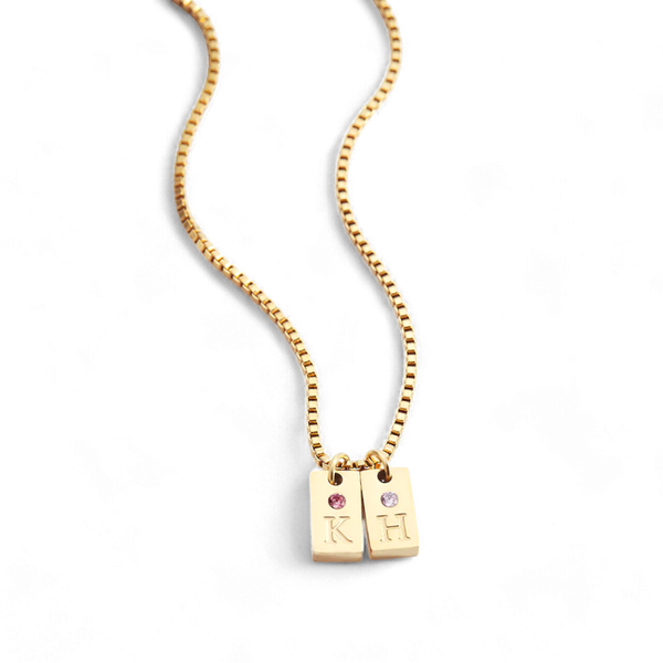 Collier plaque initiale pavée
