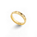 Bague sertie d’étoiles