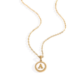 Collier lettre disque nacre — chaîne forçat