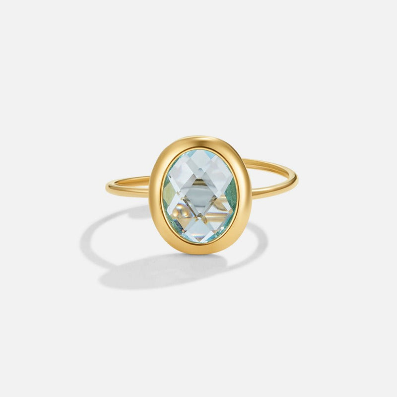 Ring med akvamarinkristall guld