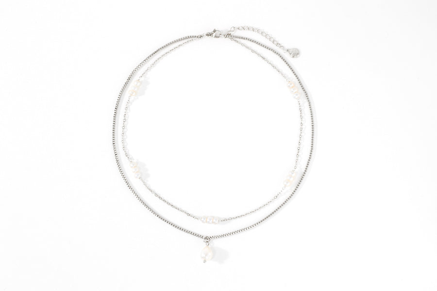 Dainty Layered Pearl Necklace