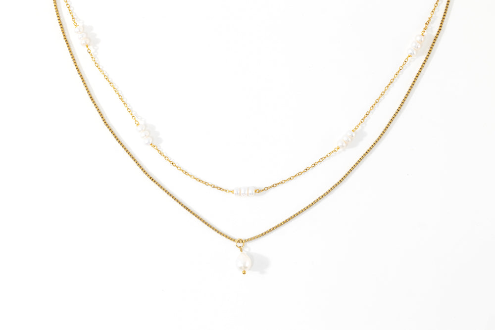 Dainty Layered Pearl Necklace