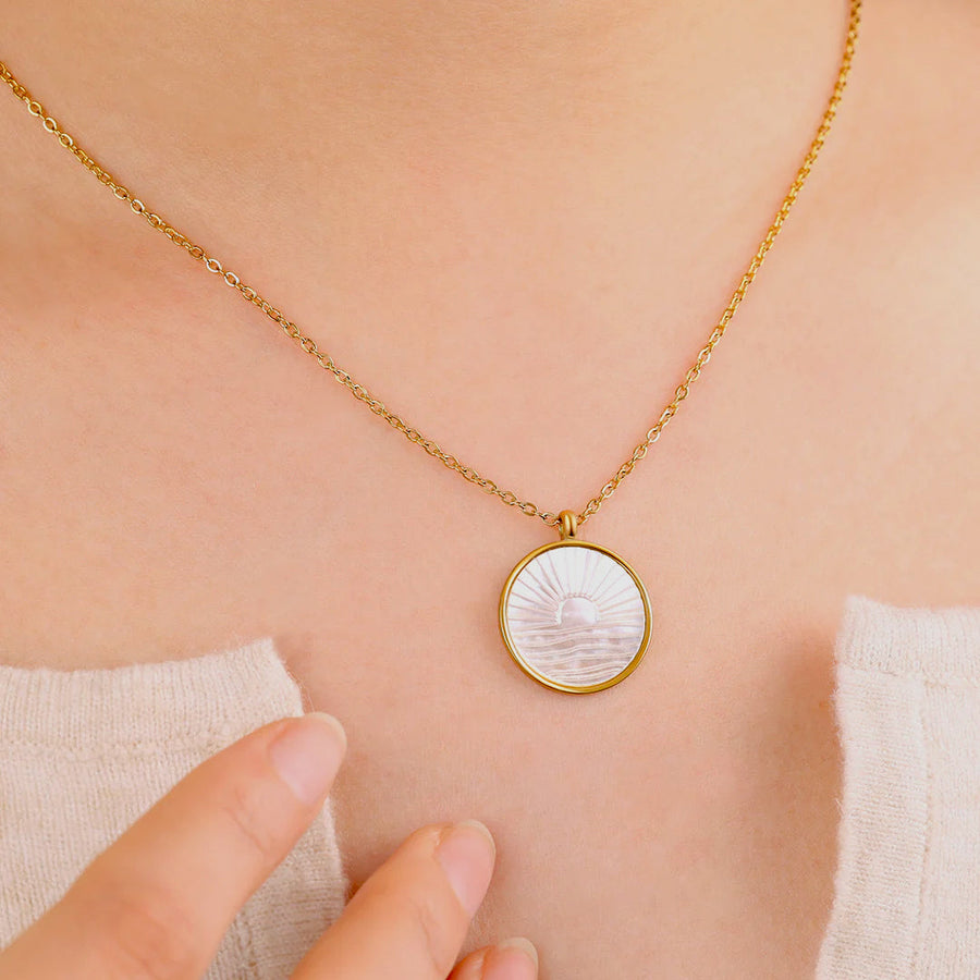 Collier pendentif nacre