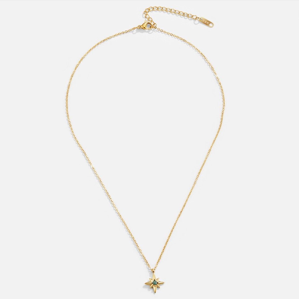 Gullfarget halskjede med stjerneanheng med smaragdgrønn krystall – bilde 4