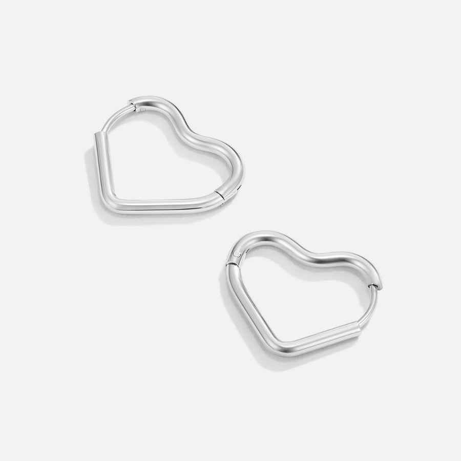 Silverfärgade hjärtformade creoler i rostfritt stål – bild 6