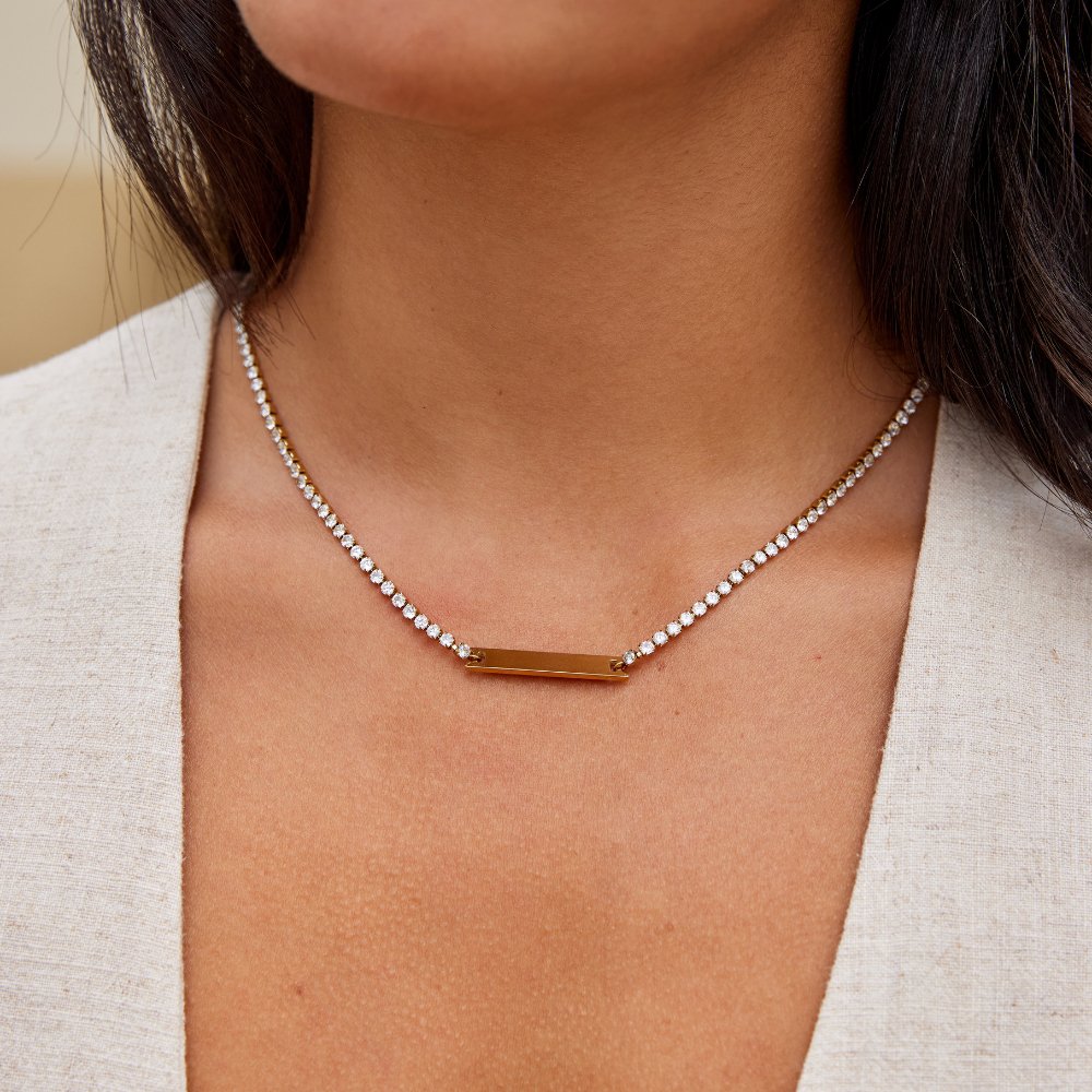 Rina guldfärgat halsband med kristall – bild 3
